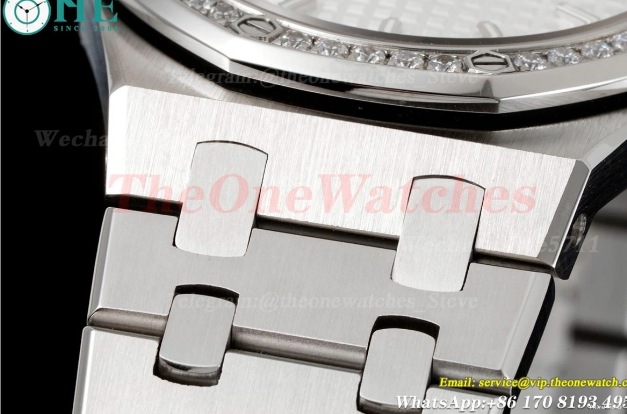 white Quartz Royal 8F Dial Ladies Swiss SS 33mm Oak SS 0218